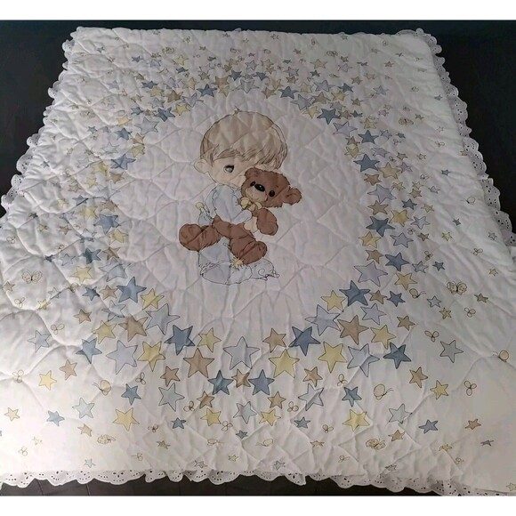 1986 Precious Moments Boy w/ Teddy Bear Quilted Crib Comforter Eyelet Trim 42x33 - Picture 1 of 8